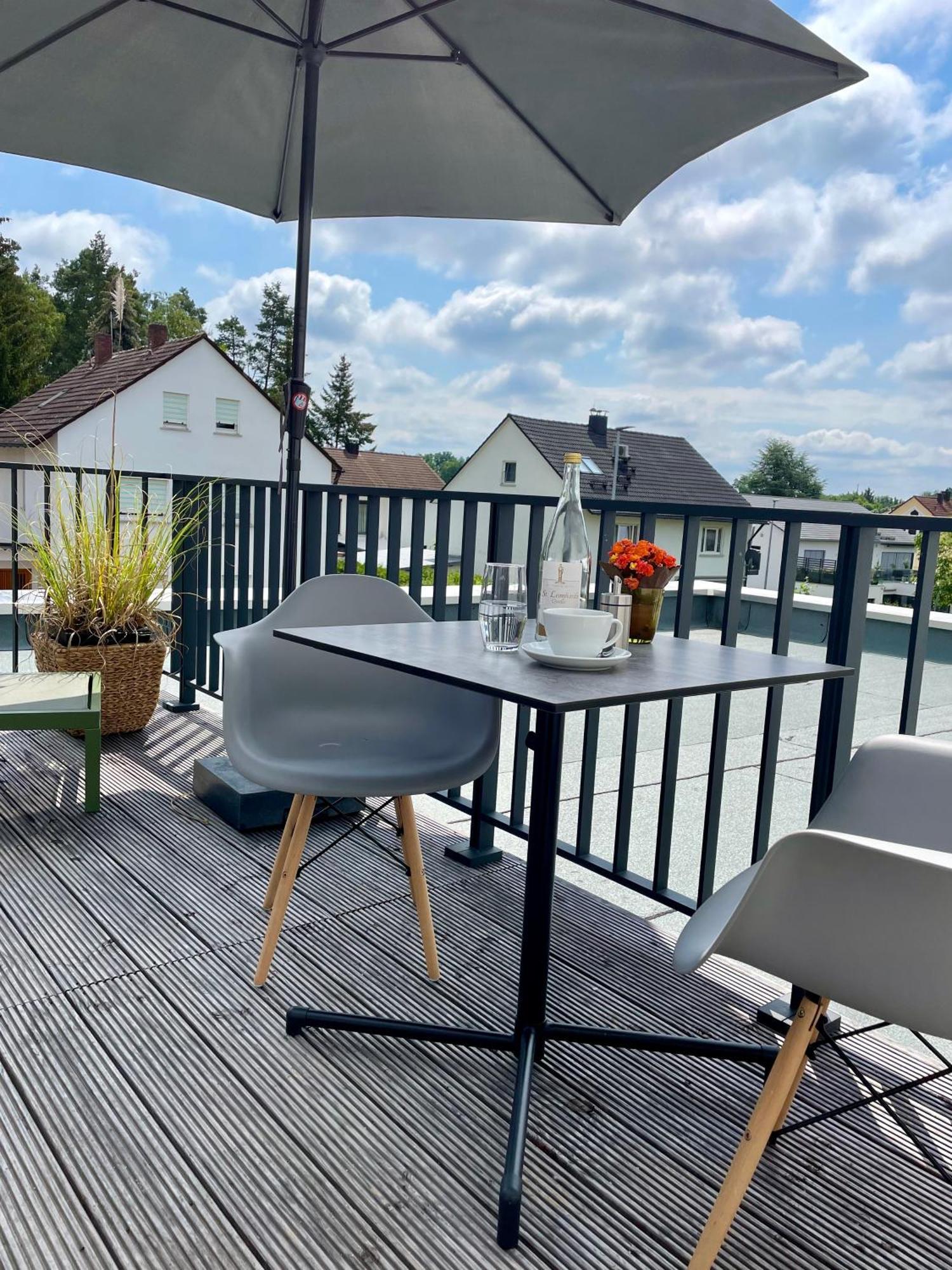 Apartment Living Schwabach Bagian luar foto